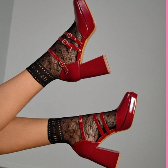 Rebellious Rose Red Heeled Shoes - Picture 4 of 5